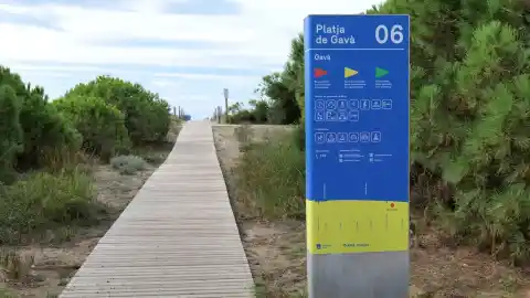 Imagen 1 de Desaparece un hombre mientras hacía windsurf durante el temporal en Gavà
