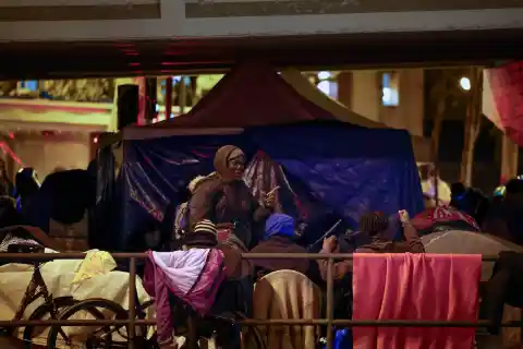 Imagen 1 de La esmerada aplicación del librillo trumpista en Badalona