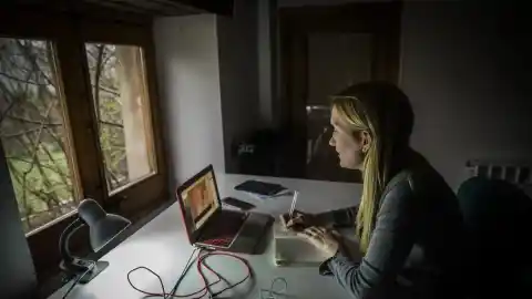 Imagen 1 de El boom del teletrabajo se desinfla tras cinco años de la pandemia