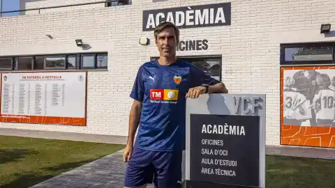 Imagen 1 de Quién es Fernando Martín, el entrenador del Valencia que ha desaparecido junto a tres de sus hijos en Indonesia