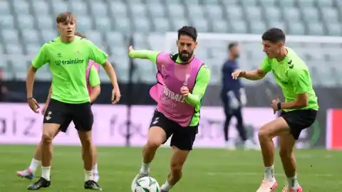 Imagen 1 de El calvario de Isco sigue: operación y al menos un mes más de baja por su lesión de tobillo