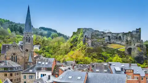 Imagen 1 de Esta ciudad es una de las más bonitas de Bélgica: cerca de Lieja, con bosques y un castillo medieval
