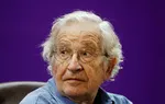 Imagen 1 de El filósofo Noam Chomsky también aparece en los 'papeles de Epstein', donde afirma que mantener "contactos regulares" con él  fue "una experiencia sumamente valiosa"