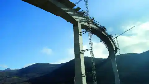 Imagen 1 de Este es el viaducto de carretera más alto de España: casi la misma altura que la Sagrada Familia