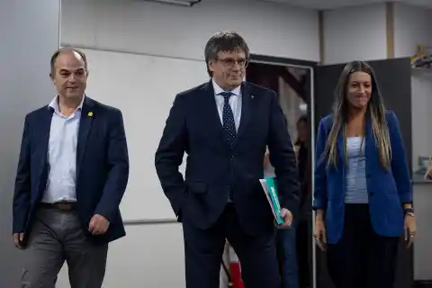 Imagen 1 de Puigdemont asume la incertidumbre sobre su regreso y Junts reafirma la brecha con el Gobierno