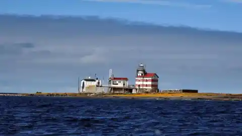 Imagen 1 de La estrambótica frontera entre Suecia y Finlandia en la pequeña isla de Märket