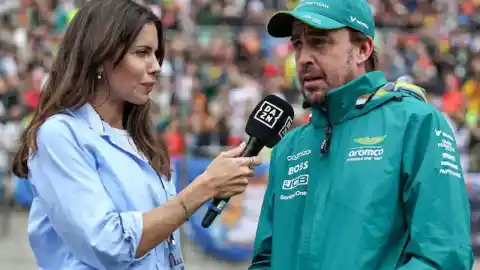 Imagen 1 de Fernando Alonso y Melissa Jiménez ya no se esconden: su primera y tierna foto como pareja tras conocerse que van a ser padres