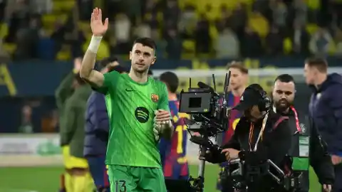 Imagen 1 de Las peñas del Espanyol piden cabeza fría ante el regreso de Joan Garcia