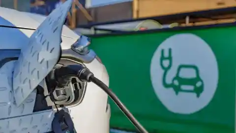 Imagen 1 de La Generalitat aporta otros 73,5 millones al programa Moves III