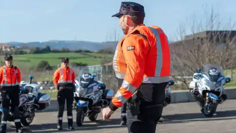 Imagen 1 de Cinco heridos en una colisión entre cinco vehículos en Gipuzkoa que deja 6 km de retenciones