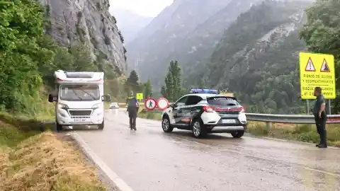 Imagen 1 de Un alud atrapa a varias personas cerca del Balneario de Panticosa