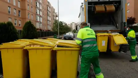 Imagen 1 de La recogida de basura se suspende en Madrid durante el 31 de diciembre y el 1 de enero
