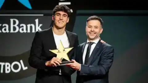 Imagen 1 de Lamine Yamal, Aitana, Cubarsí y Puado triunfan en la gala del fútbol catalán