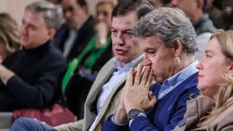 Imagen 1 de El PP de Castilla y León ve inevitable entenderse con Vox al alejarse la mayoría