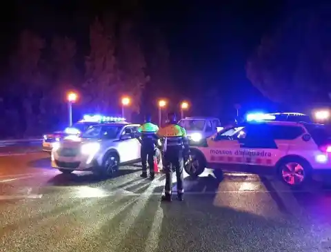 Imagen 1 de Un accidente en la C-16 deja cinco heridos, dos de ellos menores de edad en estado crítico