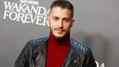 Imagen 1 de La dura vida de Nando Escribano, ahora ingresado: perdió a sus padres por el cáncer, que también padeció su hermano