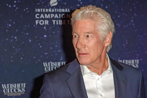 Imagen 1 de De Richard Gere en la Navidad de Murcia a Kevin Spacey con la tuna en Sevilla: cuando 12 estrellas de Hollywood descubrieron las provincias