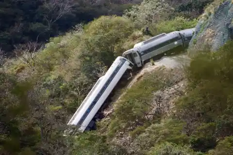 Imagen 1 de La Auditoría señaló durante cinco años la impericia de la Marina en la construcción del Tren Interoceánico