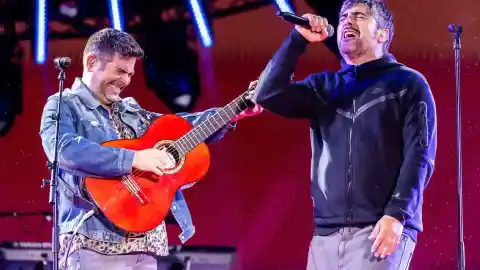 Imagen 1 de El amor 'de toda la vida' de los hermanos Muñoz, el triunfo más desconocido de Estopa