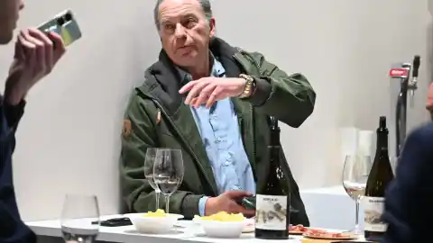 Imagen 1 de Bertín Osborne "disfruta de su soltería" a sus 71 años: "Salgo todas las semanas con dos o tres distintas"