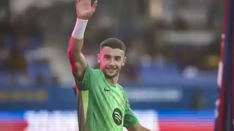 Imagen 1 de Temor en Barcelona ante el regreso de Joan García: "No podemos caer en el error de lo que pasó con Figo"