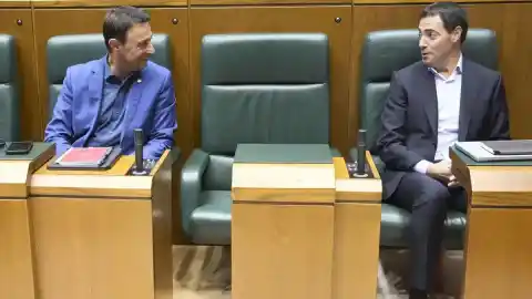 Imagen 1 de Los socialistas vascos llaman al PNV a “pensar cuál es la alternativa” antes de plantear elecciones