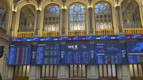 Imagen 1 de El Ibex encara el 2026 con el reto de intentar mejorar un año histórico