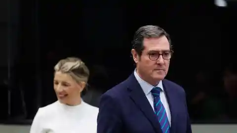 Imagen 1 de El SMI arranca el año sin subida por el desacuerdo de Gobierno y agentes sociales sobre su cuantía y su tributación