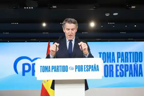 Imagen 1 de Feijóo acepta enviar a la jueza sus mensajes con Mazón del día de la dana, pero cuestiona su petición