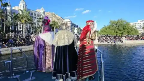 Imagen 1 de Horario, fecha y recorrido de la Cabalgata de los Reyes Magos de Alicante