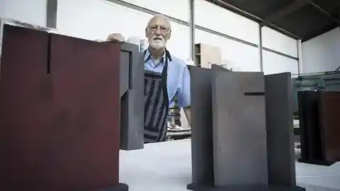 Imagen 1 de Fallece en Alboraia Enric Mestre, referente internacional de la cerámica contemporánea