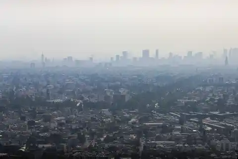 Imagen 1 de Las autoridades activan la fase 1 de contingencia ambiental al sureste del Valle de México tras las celebraciones de Nochevieja