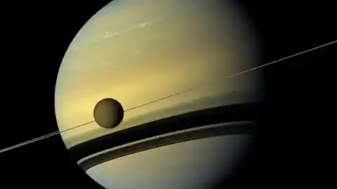 Imagen 1 de Descubren un "planeta errante" del tamaño de Saturno que vaga por el espacio en solitario sin luna ni sol