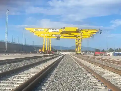 Imagen 1 de El Ministerio de Transportes defiende que desde 2018 invierte 20 millones semanales en el Corredor Mediterráneo