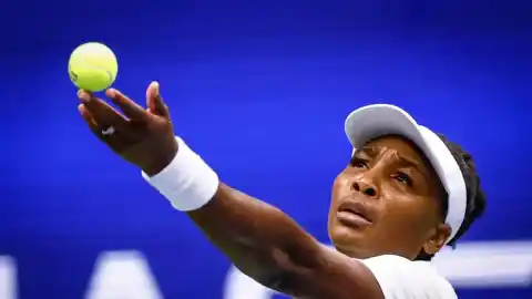 Imagen 1 de Venus Williams da brillo al Open de Australia y bate un récord a sus 45 años