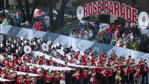 Imagen 1 de El Desfile de las Rosas en California, nieve en Europa y otras imágenes del día