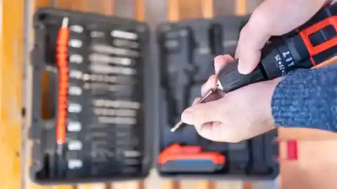 Imagen 1 de El sueño de cualquier manitas: el maletín Bosch con 103 accesorios que arrasa en ventas