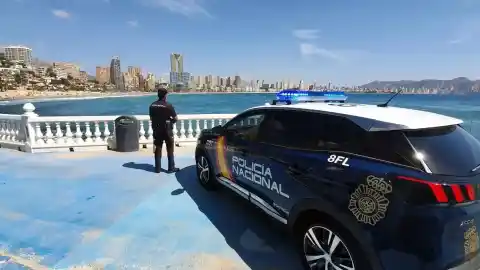 Imagen 1 de Detenido un joven en Benidorm por robar joyas a ancianas mediante el método del tirón