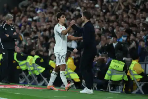 Imagen 1 de Xabi Alonso, sobre Gonzalo: “El que lo merece, tiene la oportunidad”