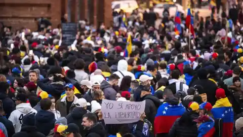 Imagen 1 de Sánchez y Feijóo trasladan la crisis venezolana a su querella doméstica
