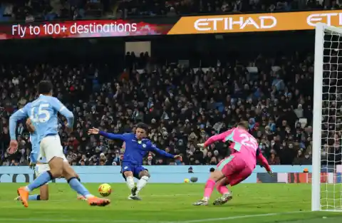 Imagen 1 de Enzo Fernández amarga el regreso de Rodri al equipo titular del City