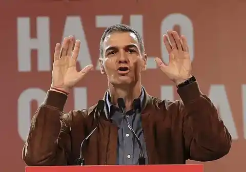 Imagen 1 de El presidente del Gobierno alza el tono y condena «con rotundidad» la «violación de la legalidad» en Venezuela