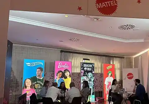 Imagen 1 de Las empresas 'piden' a los Reyes Magos juguetes para los padres para ganar mercado con firmas señeras en crisis