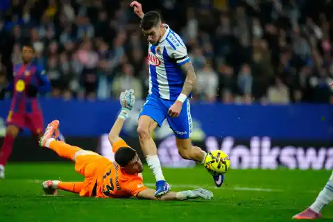 Imagen 1 de Donald Trump explica a Cornellà