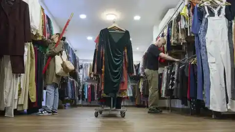 Imagen 1 de El mercado laboral mantiene el ritmo y crea 506.000 empleos en el 2025