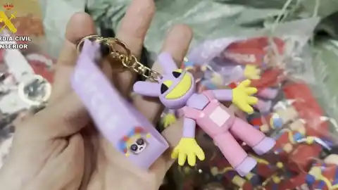 Imagen 1 de Intervenidos más de 200.000 juguetes y textiles valorados en más de dos millones de euros en Badalona