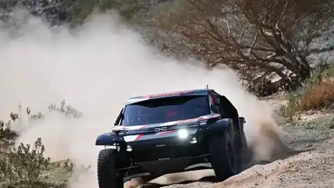 Imagen 1 de Póquer de los Toyota con victoria de Quintero, Al Attiyah ya lidera y Sainz pincha dos veces