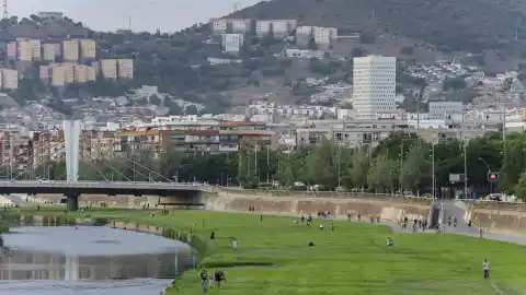 Imagen 1 de Cataluña analizará por primera vez la presencia de microplásticos en sus ríos con 54 puntos de control