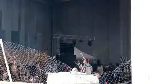 Imagen 1 de Los Mossos denuncian a cerca de cien asistentes a la fiesta rave de La Sénia