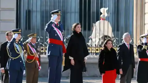 Imagen 1 de Leonor celebra la Pascua Militar antes de volver a la Academia del Aire
